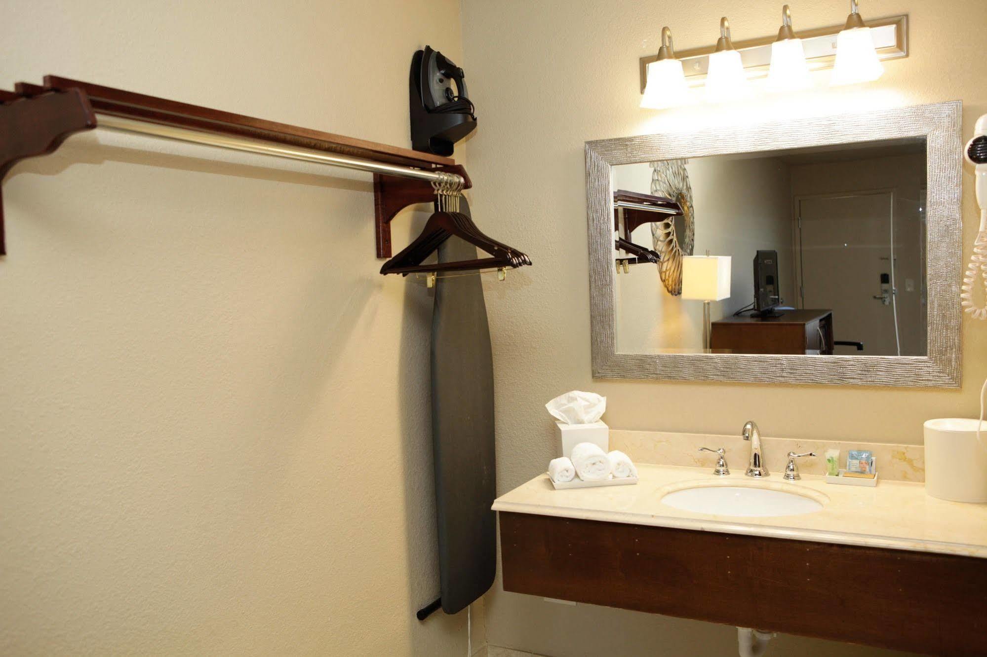 Unique Suites Hotel Charleston Eksteriør billede